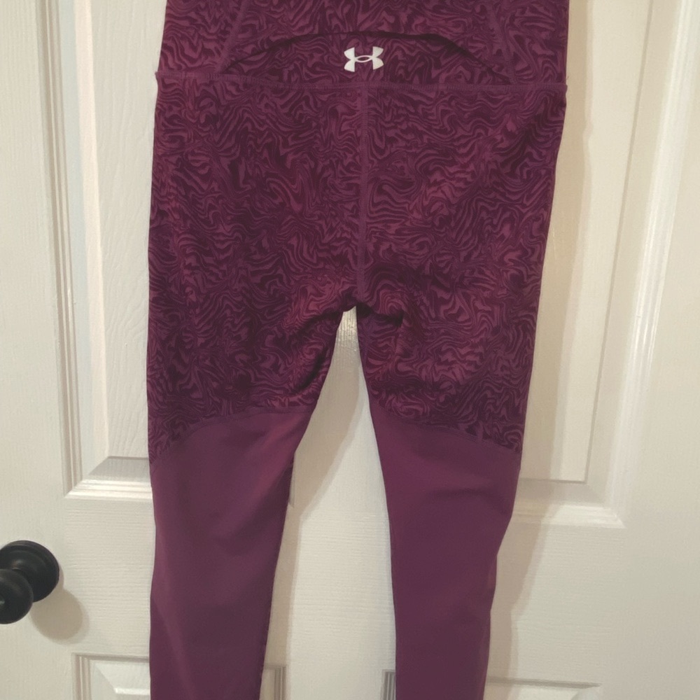 Women’s Under Armour compression pants (S) Purple